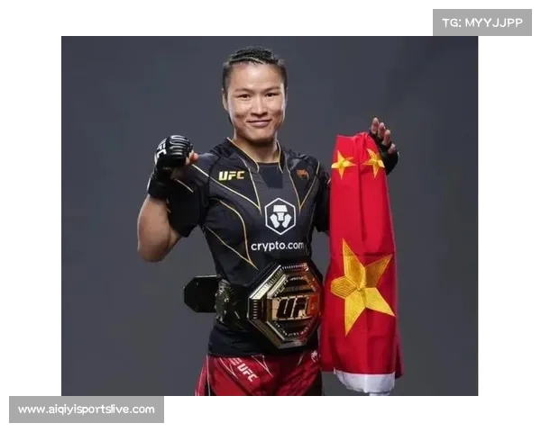 从北漂女孩到双冠王挑战者:张伟丽的勇气与魄力再写中国格斗历史 从北漂女孩到双冠王挑战者:张伟丽的勇气与魄力再写中国格斗历史